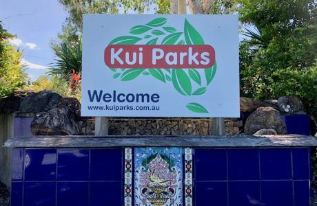 Kui Parks, Gunna Go Caravan Park, Proserpine, Entrance