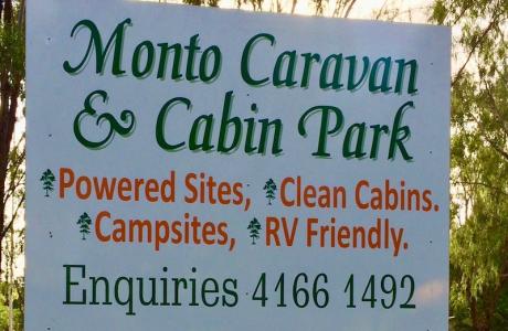 Kui Parks, Monto Caravan Park, Signage