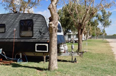 Kui Parks, Outback Oasis Caravan Park, Carnarvon, Sites
